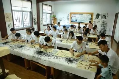礼门问学，儒风润心——2019年曲阜孔子礼仪文化学校七日亲子国学夏令营纪实与国学文化推广服务探究